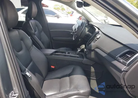 2020 Volvo Xc90 T6 Momentum 6 Passenger z USA, uszkodzony, nr VIN YV4A221K9L1620562